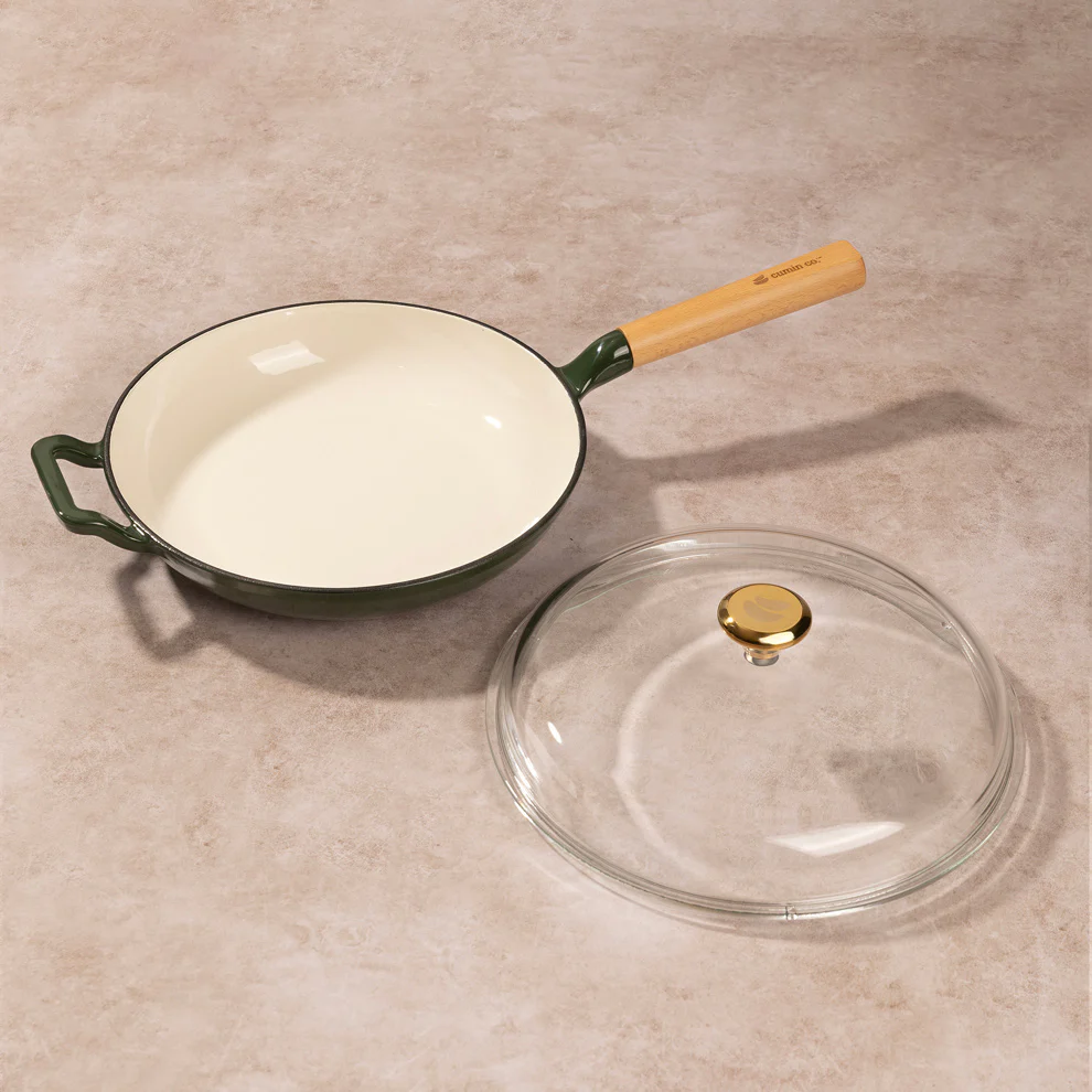 No. 10 Enamel Cast Iron Pan (26cm)