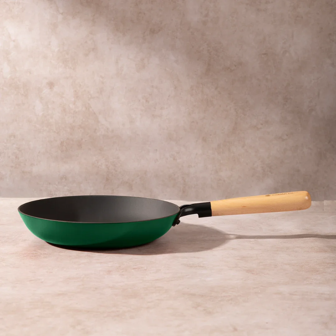 No. 10 Enamel Cast Iron Pan LITE (26cm) - Image 13