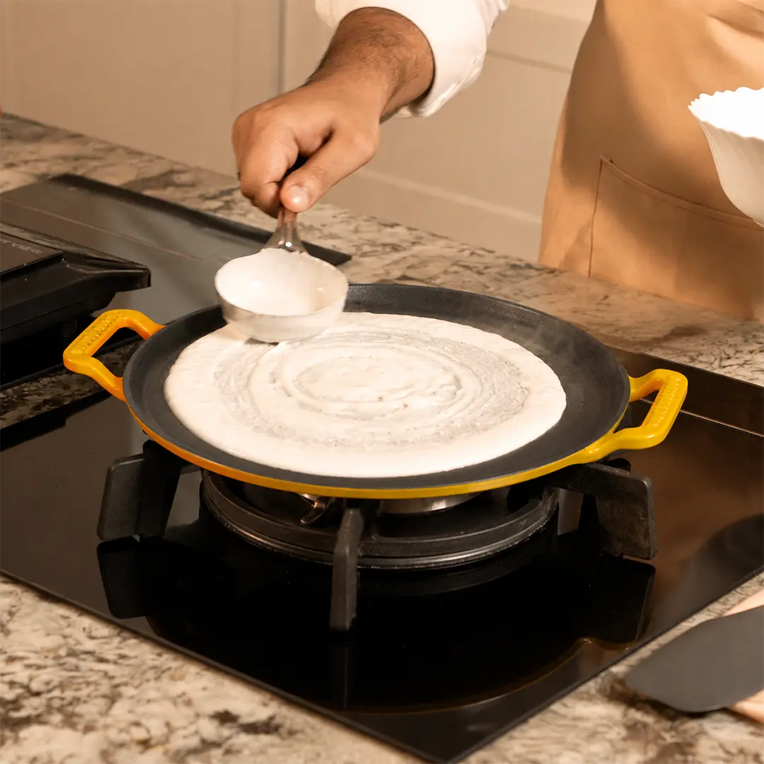 No. 12 Enamel Cast Iron Dosa Tawa (30cm) - Image 9