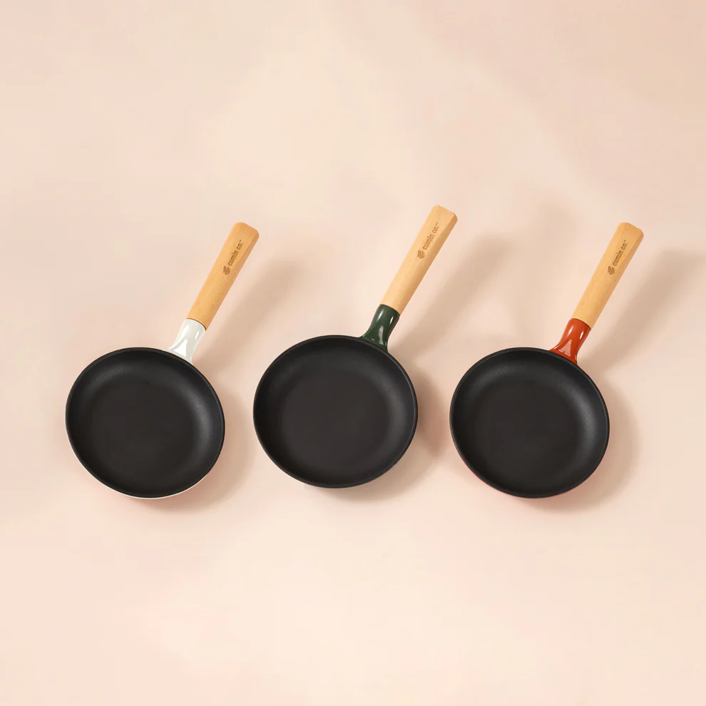 No. 6 Enamel Cast Iron Pan (16cm) - Image 10