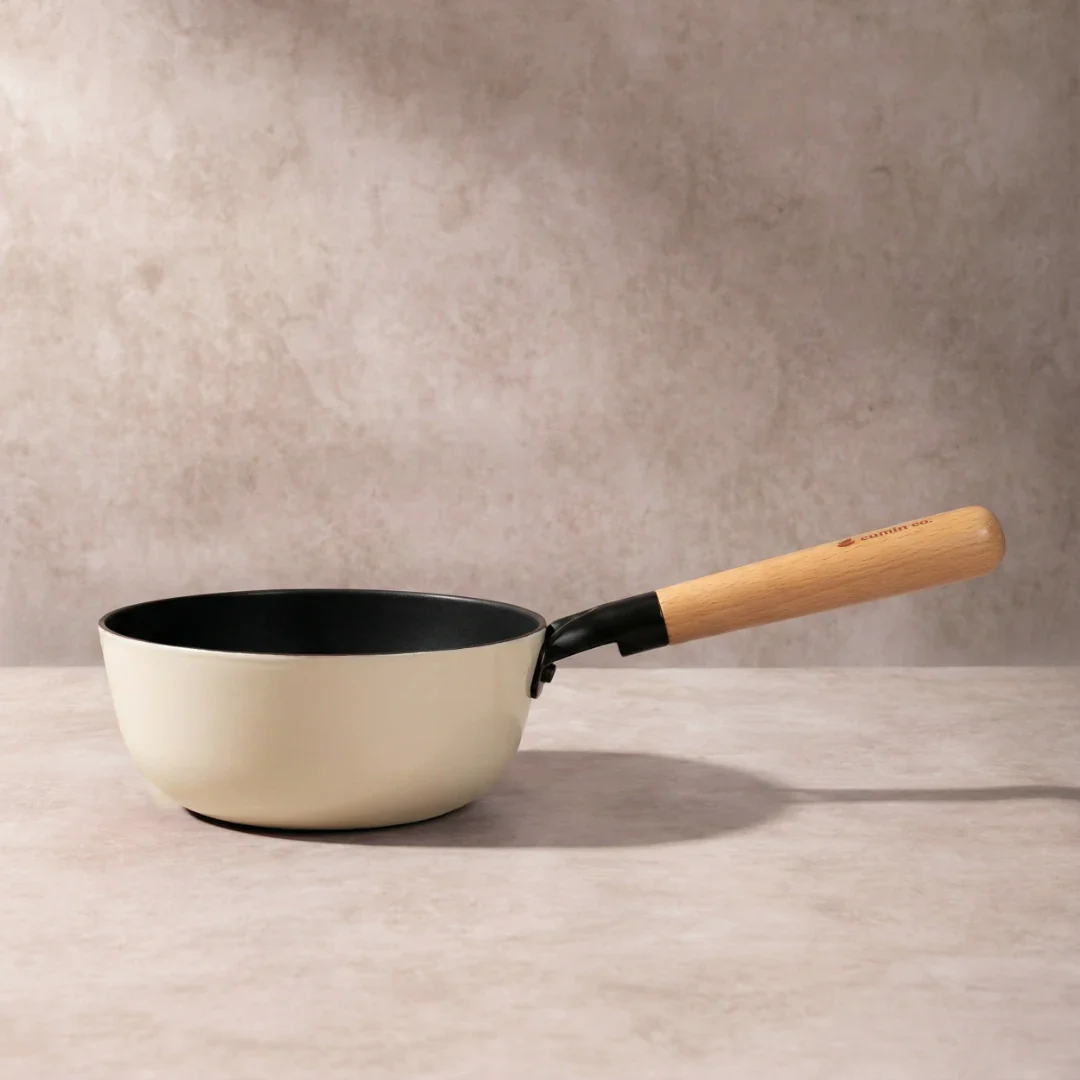 No. 7 Enamel Cast Iron Sauce Pan (1.3L) - Image 11