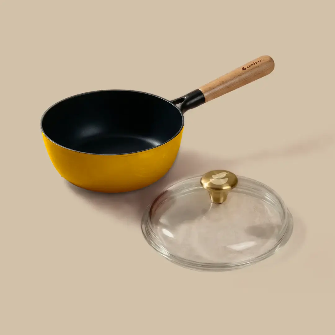 No. 7 Enamel Cast Iron Sauce Pan (1.3L) - Image 7