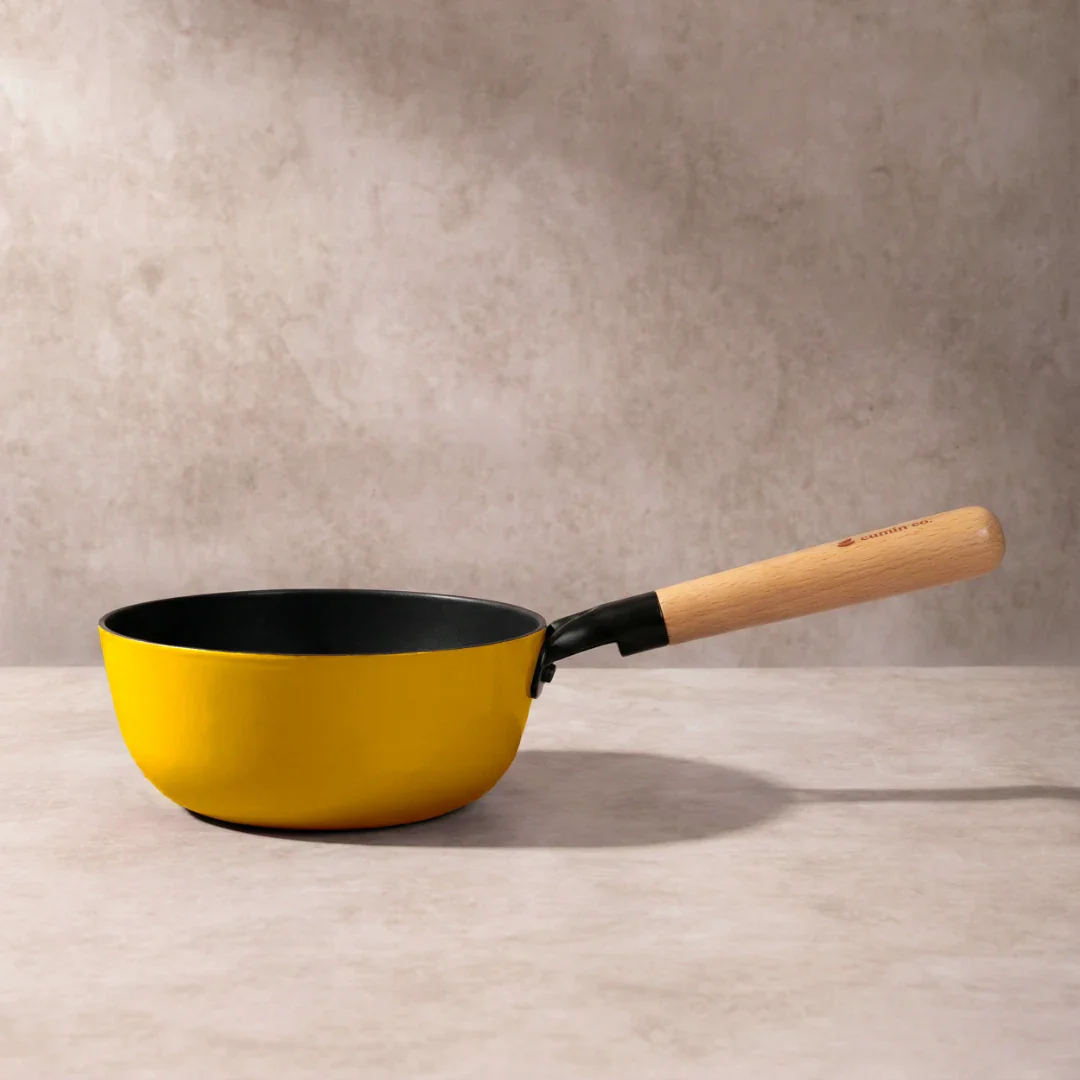 No. 7 Enamel Cast Iron Sauce Pan (1.3L) - Image 8