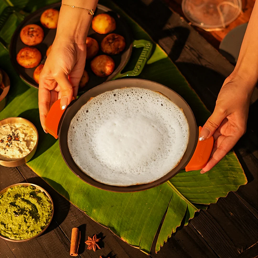 No. 8 Enamel Cast Iron Appam Pan (22cm) - Image 10