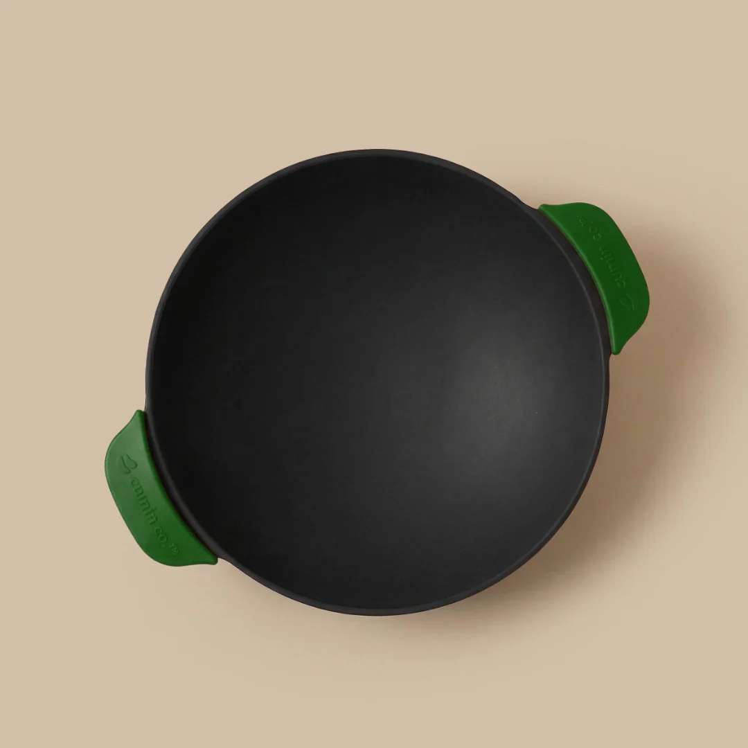 No. 8 Enamel Cast Iron Appam Pan (22cm) - Image 3