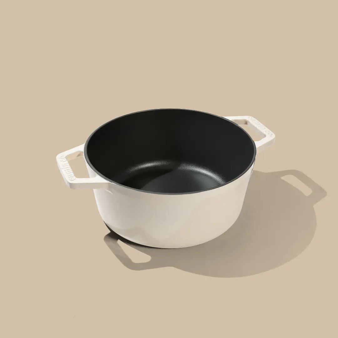 No. 8 Enamel Cast Iron Dutch Oven (2.5L) - Image 31
