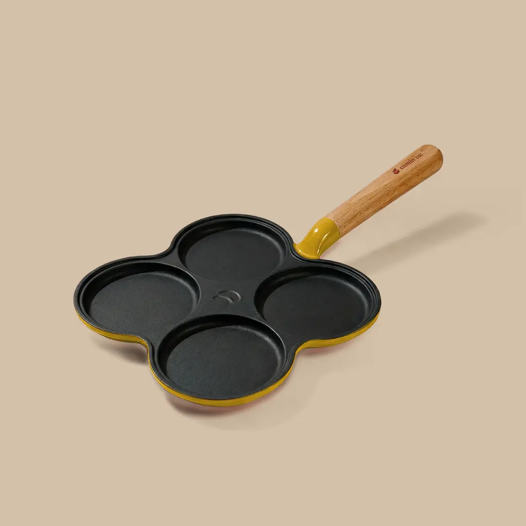 No. 8 Enamel Cast Iron Pancake Pan - Image 7