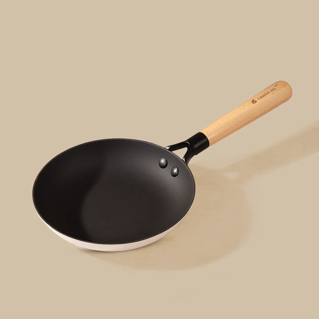 No. 8 Enamel Cast Iron Pan LITE (20cm) - Image 7